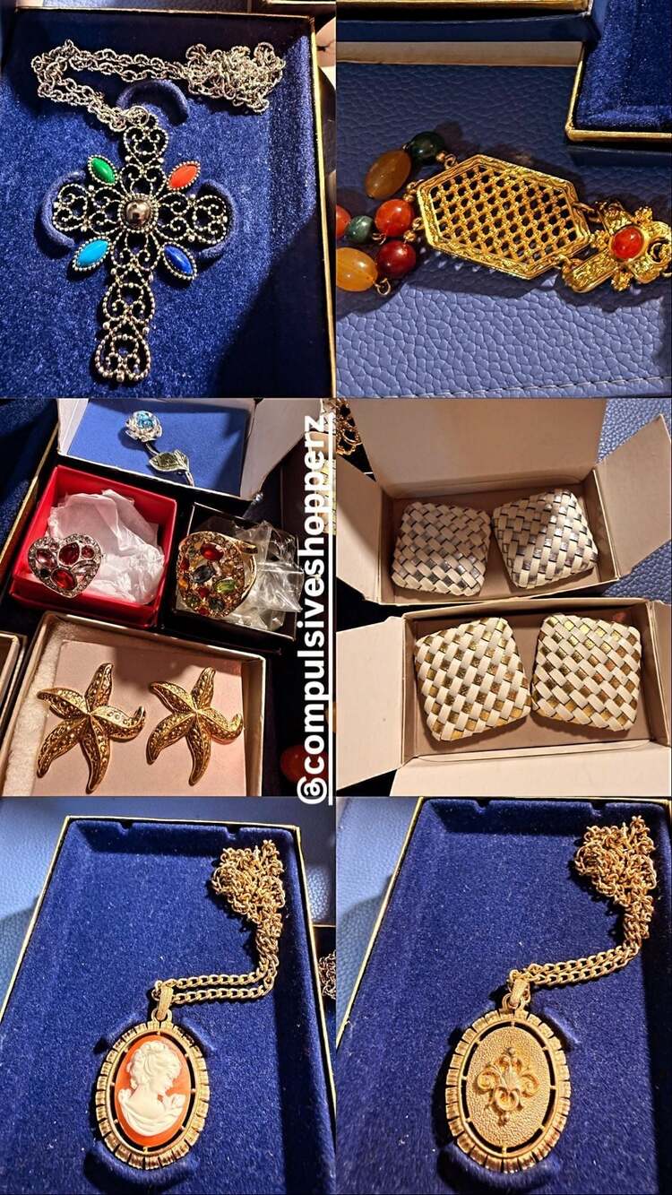 Large Vintage 1990s Avon Jewelry Collection, 12-Piece Lot, Cameo, Cross, Earring - Picture 7 of 8